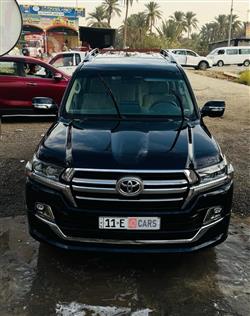 تويوتا لاندكروزر